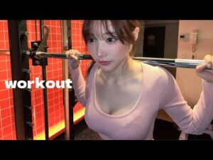 【筋トレ】わたしのバストとヒップはこれでキープ🍑🔥筋トレルーティン【小宵こなん】