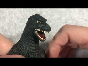 ヴィレヴァンのゴジラコーナーで見つけたゴジラ バストアップ マグネット 小物掛けです。