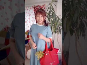 『バストにイイ!!鞄の持ち方チェック』　#shorts