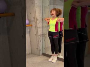 【何ですって！自然にバストアップ】