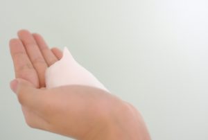 ジョモリーのアットコスメでの口コミは？販売店舗情報も