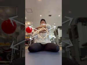 バストアップ　腰痛改善　胸板