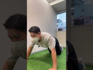 【バストアップ　宅トレ】膝立て伏せ　腕立て伏せへの道