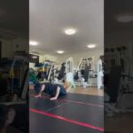 連動性プッシュアップ　ホームワークアウトルーティン　大胸筋　体幹　ハムストリング　#shorts #short #coresqueeze #ひきしめたい #ダイエット