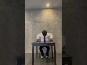 オフィストレーニング　胸筋　下部　筋トレ　隙間時間　コアスクイーズ#shorts #short #ひきしめたい #coresqueeze #ダイエット